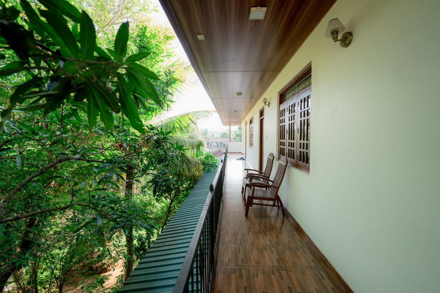 Suwani Pinnawala Homestay Zewnętrze zdjęcie