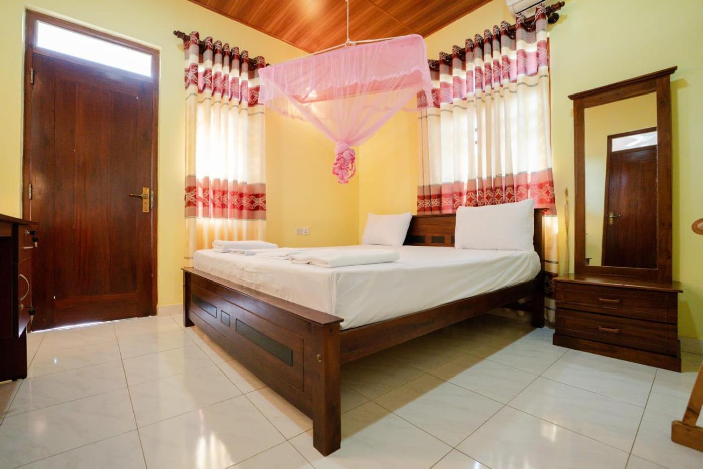Suwani Pinnawala Homestay Zewnętrze zdjęcie