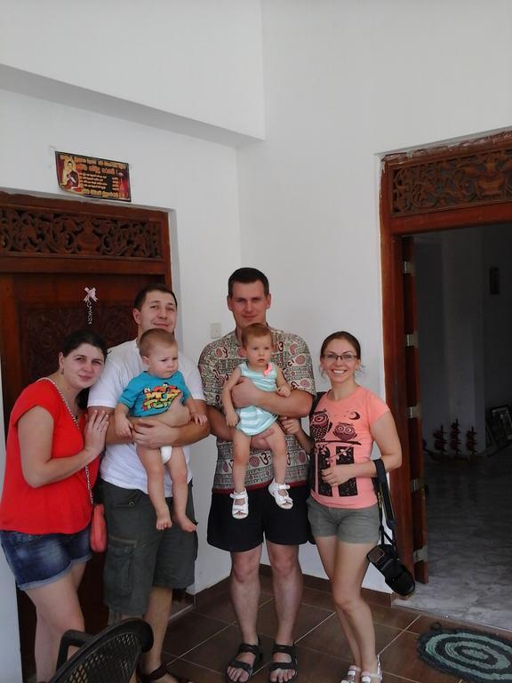 Suwani Pinnawala Homestay Zewnętrze zdjęcie